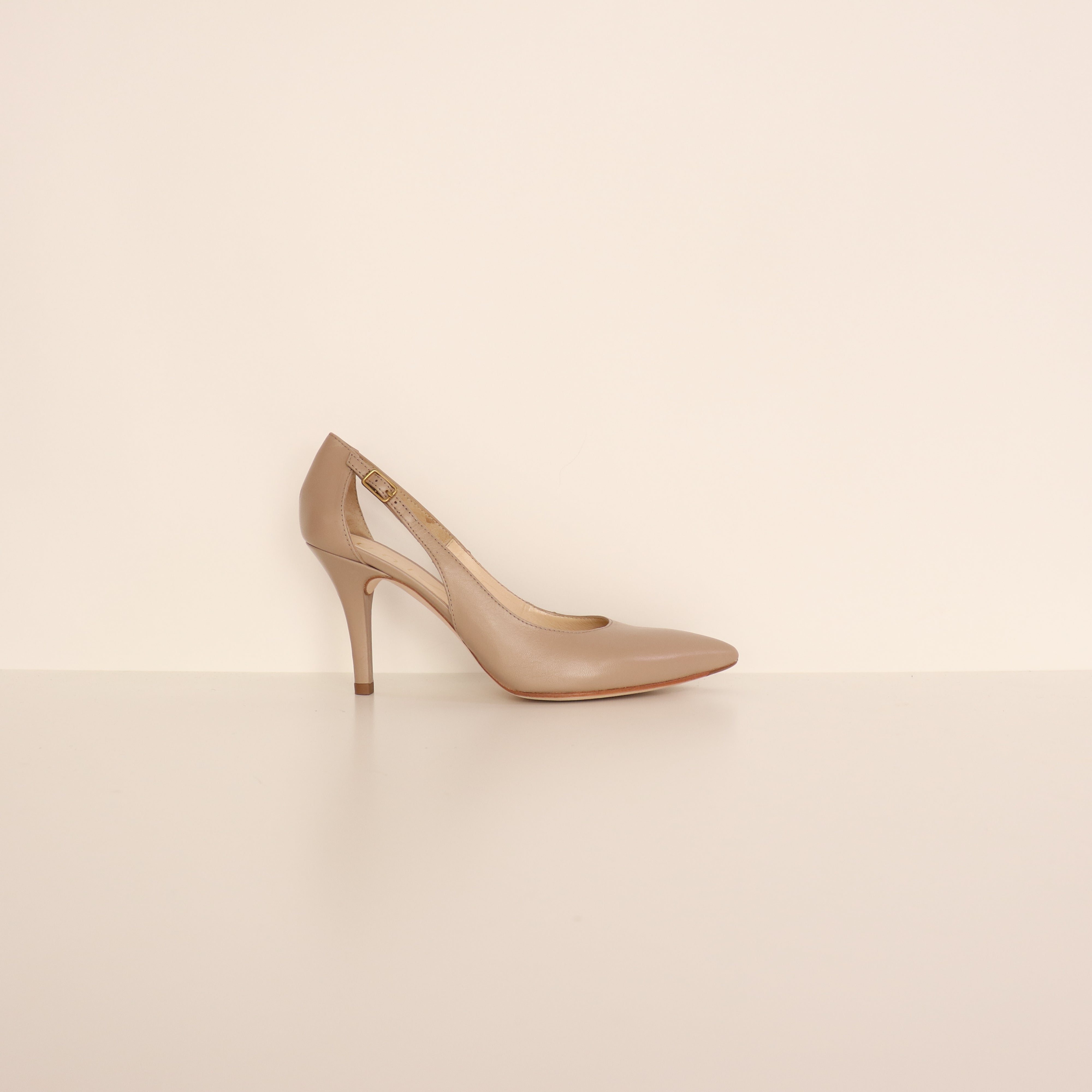 Shoes, 38