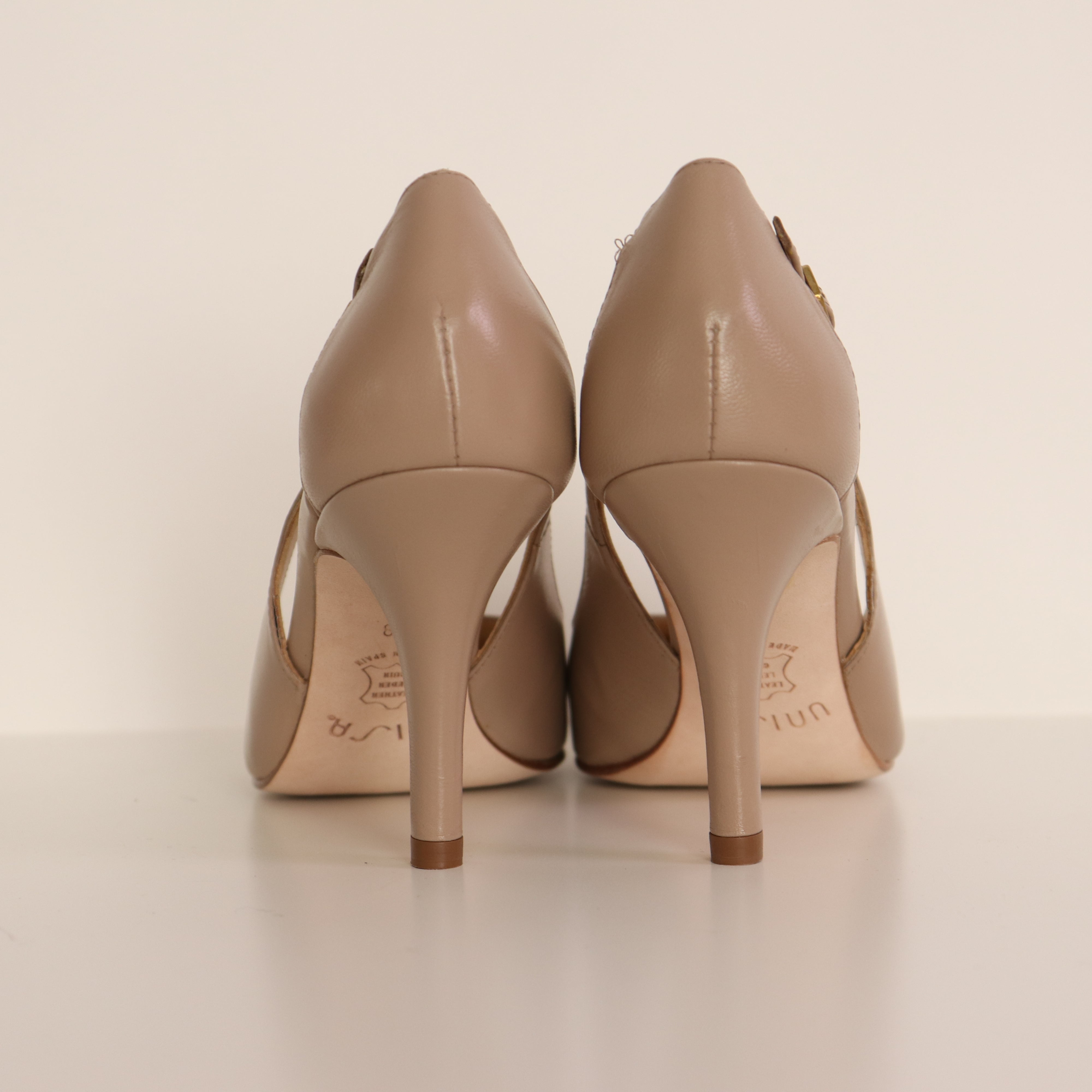 Shoes, 38