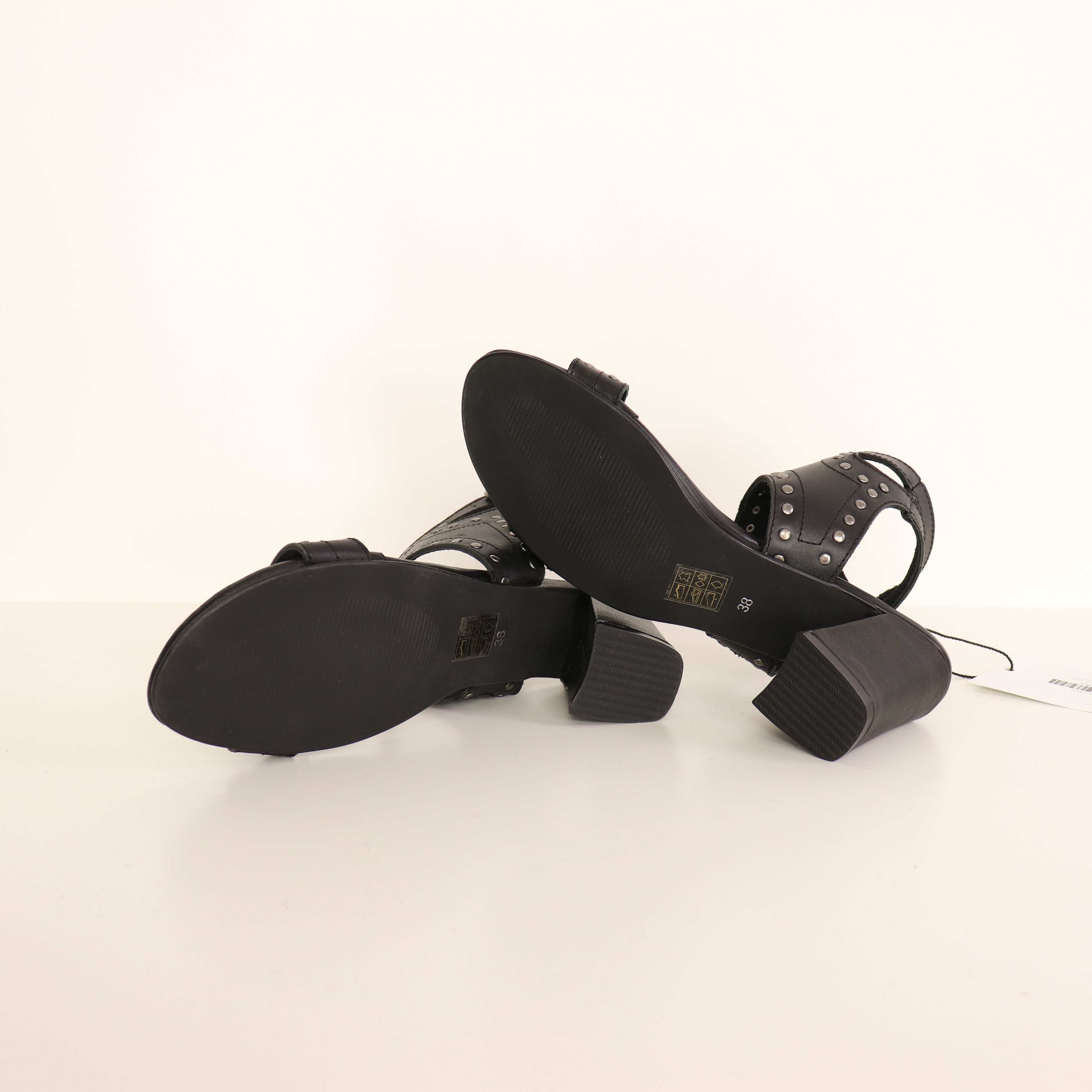 Shoes, 38