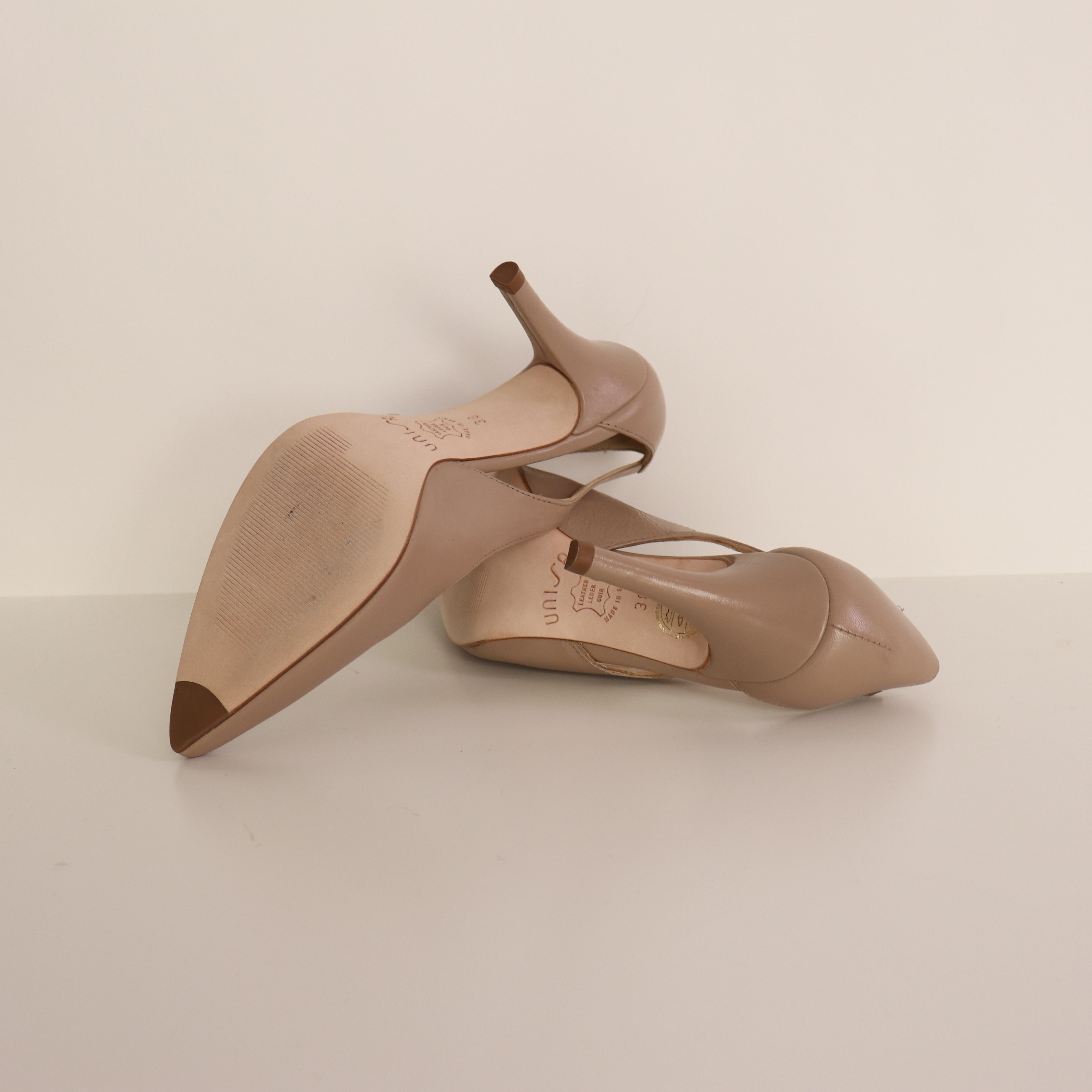 Shoes, 38