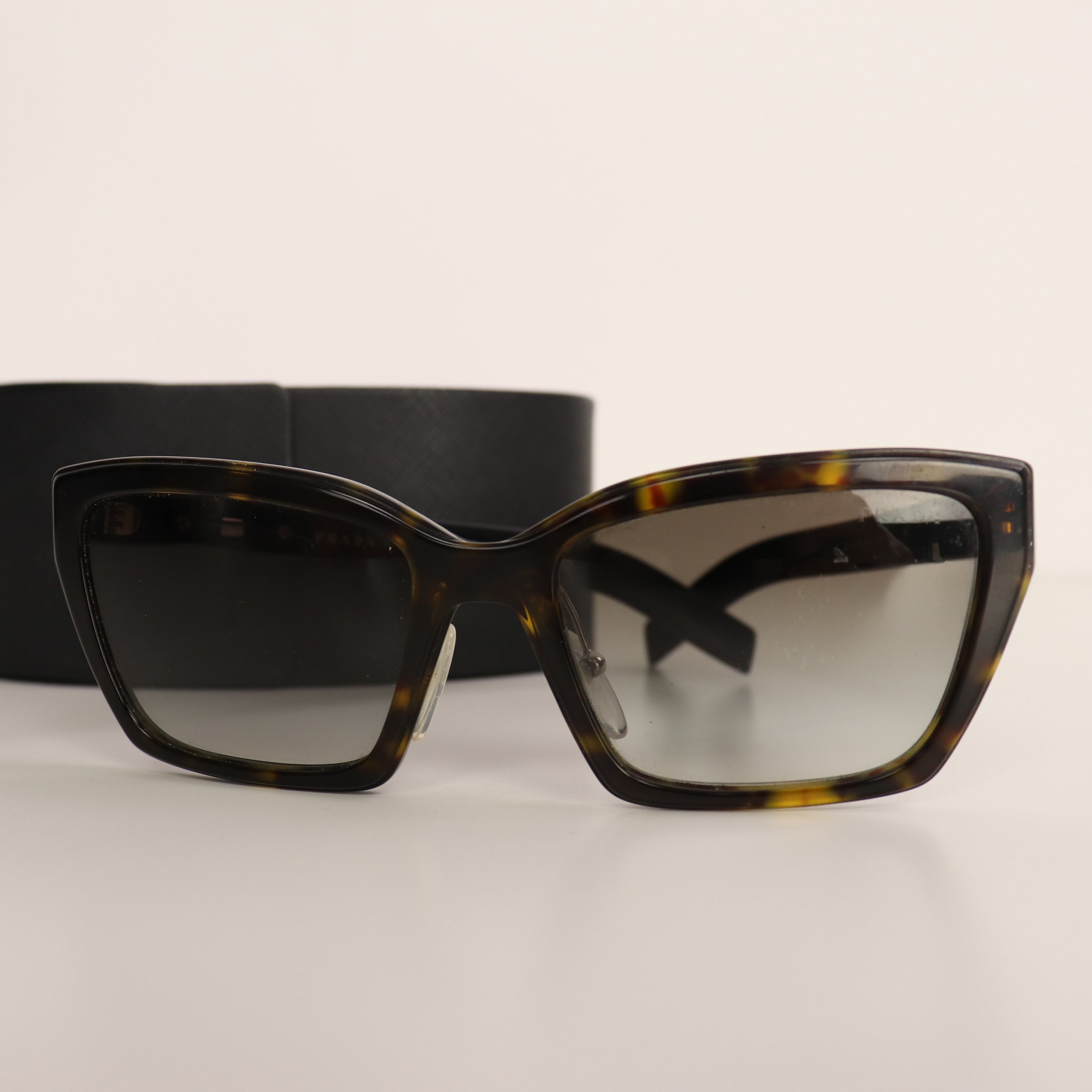 Sunglasses, Size 8