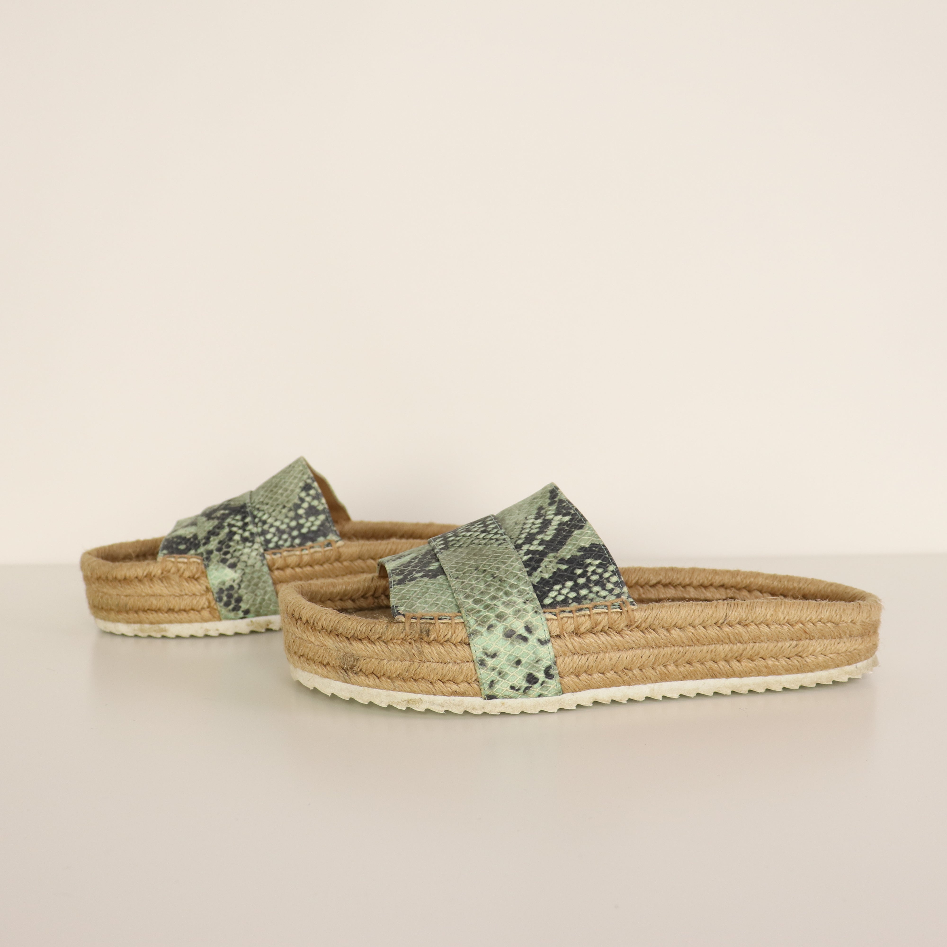 Shoes, Size 39.5