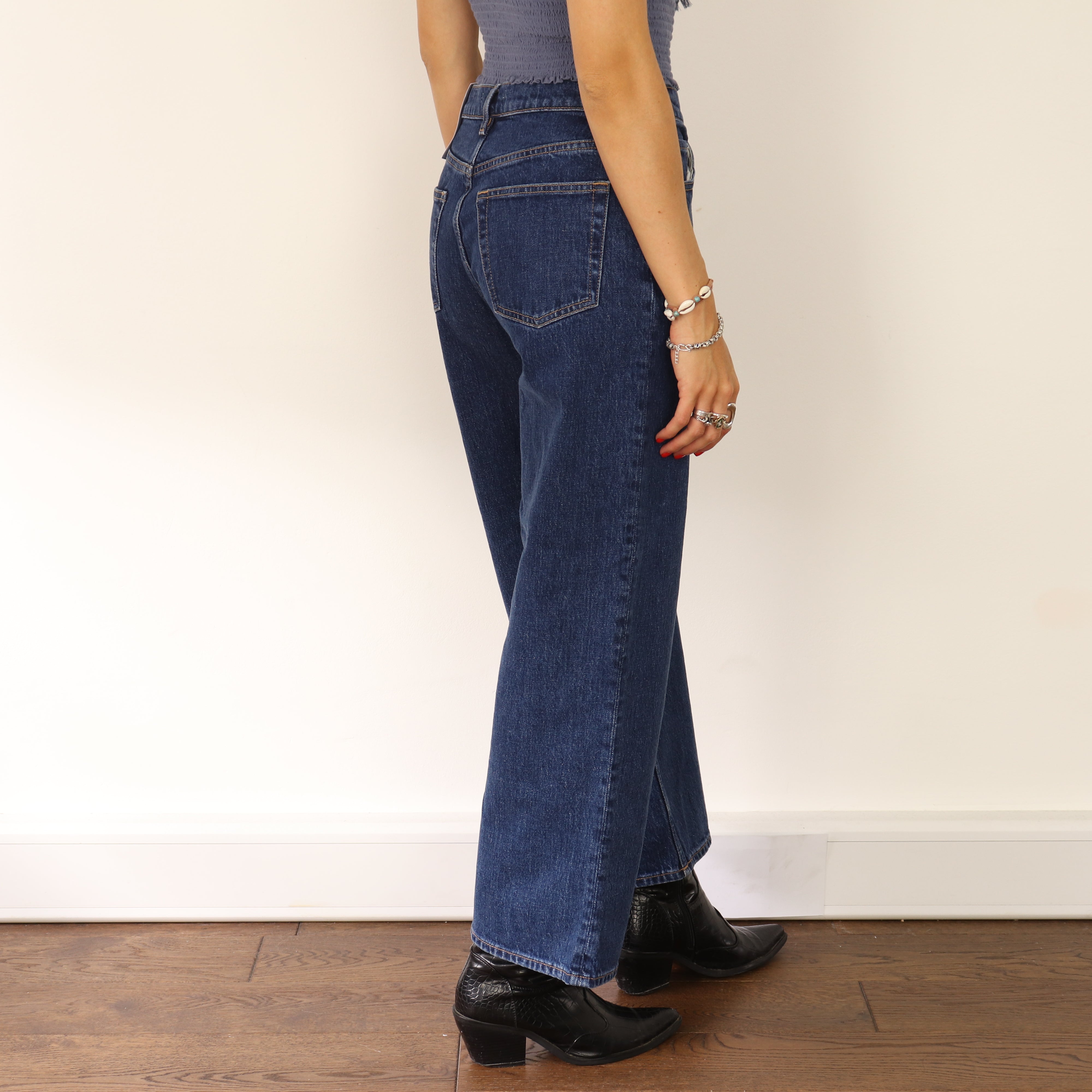Jeans, Waist 28