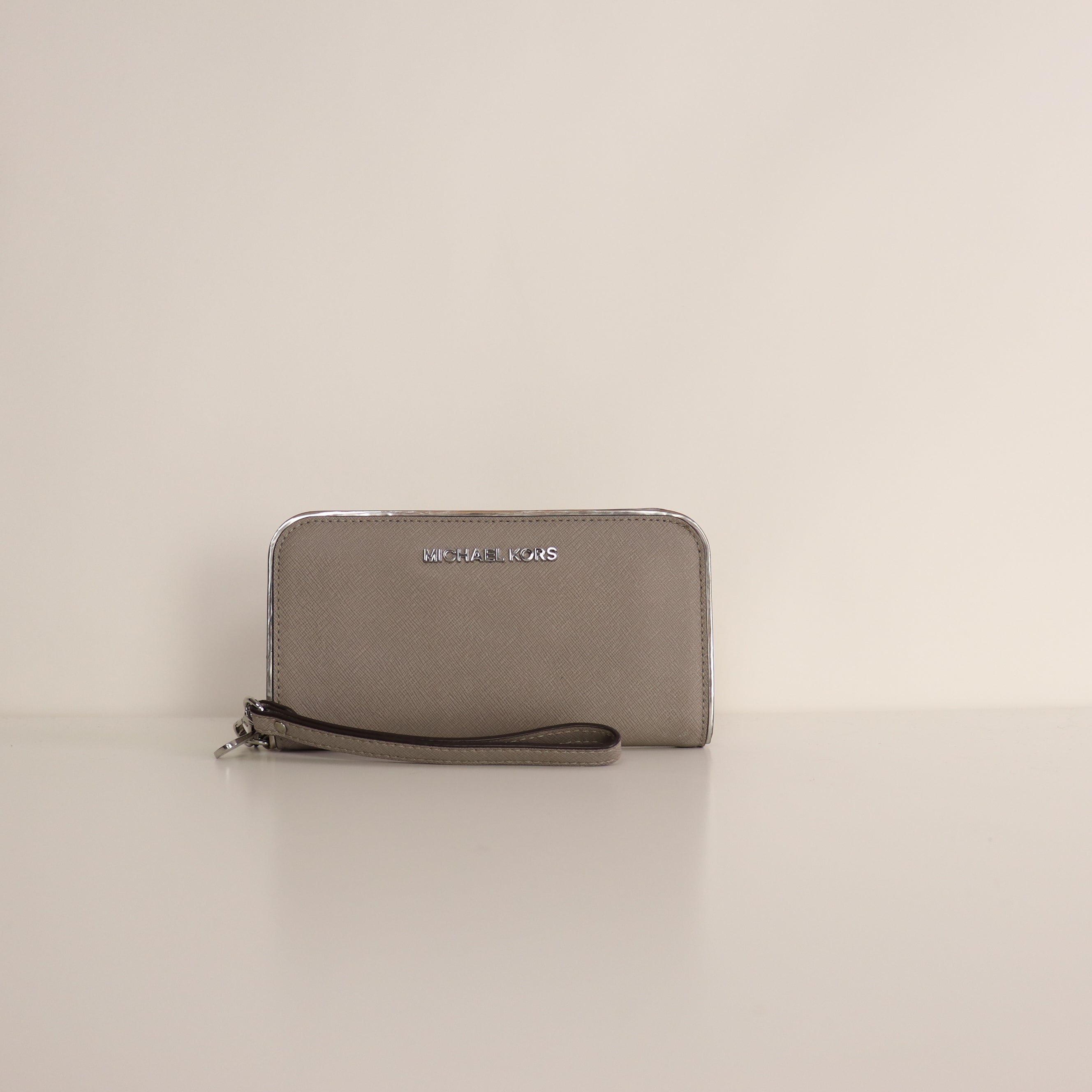 Purse,