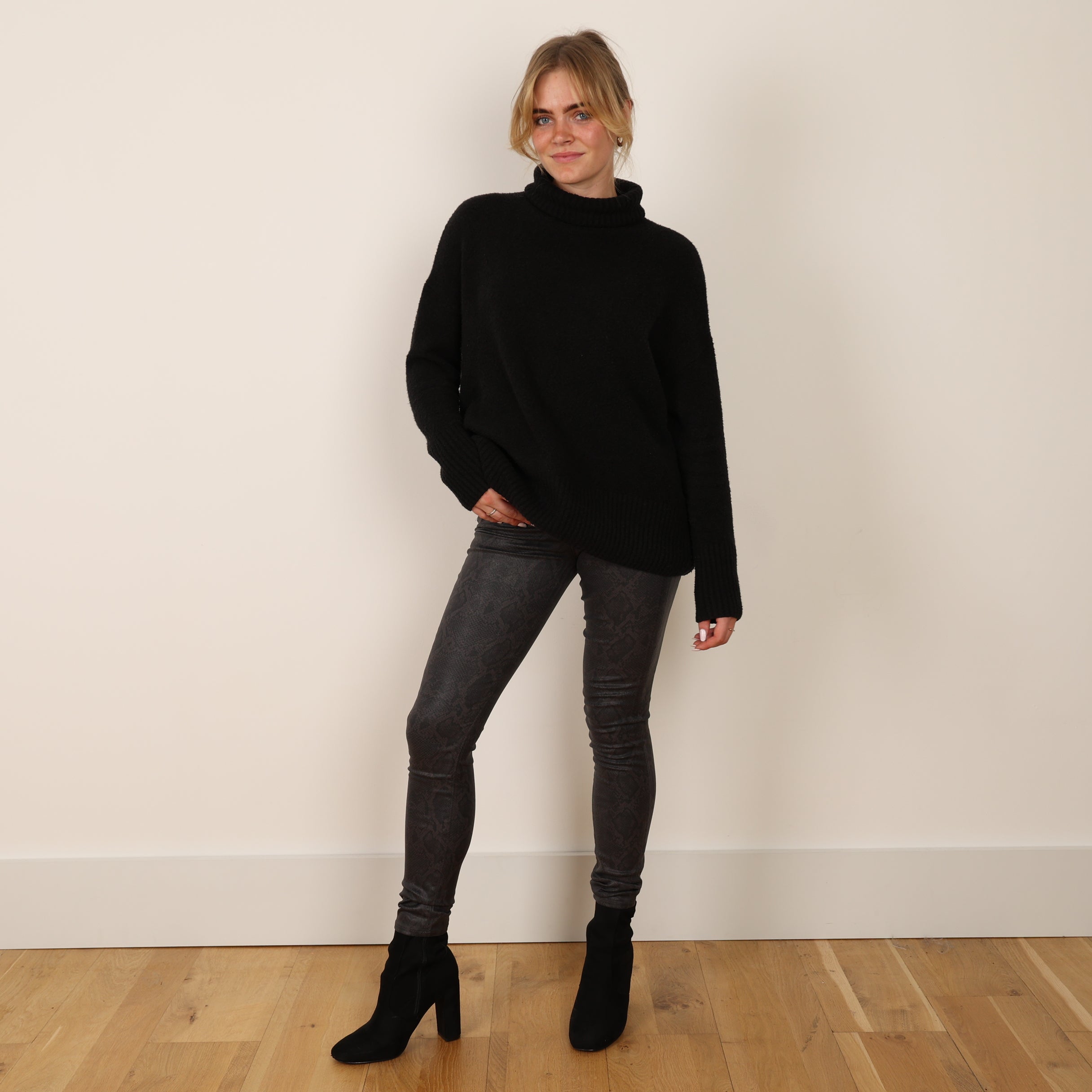 Trousers, Waist 26