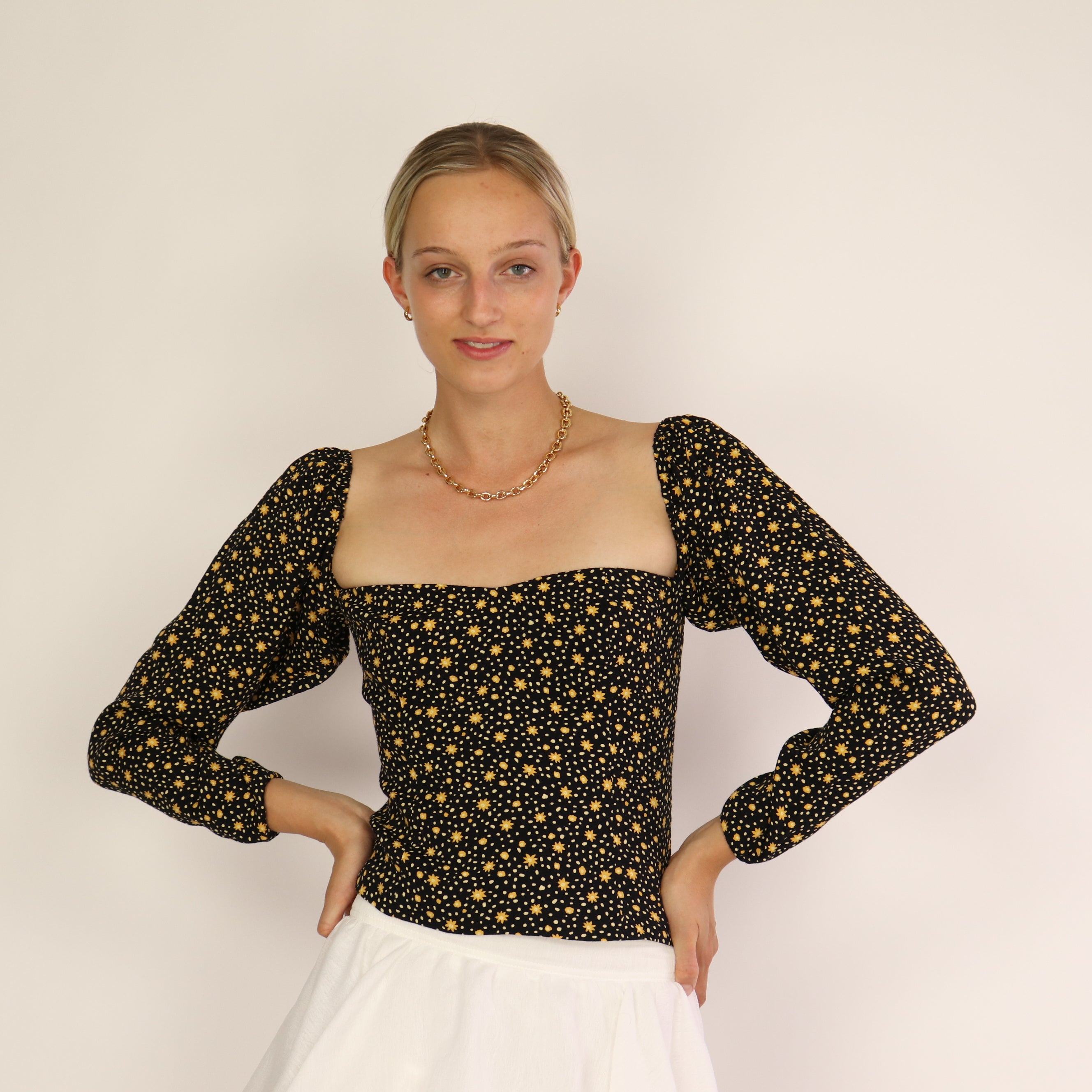 Top, Size 6