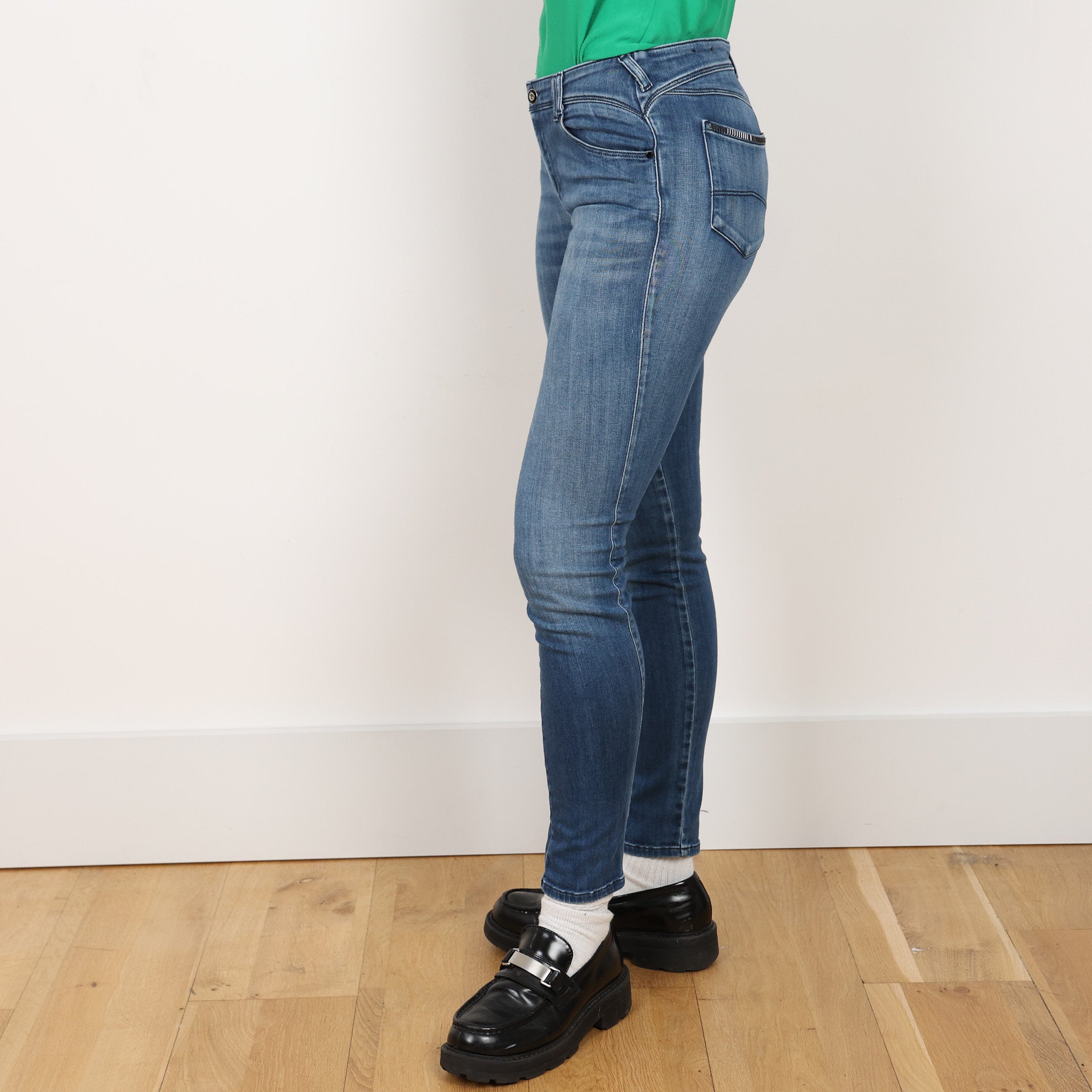 Jeans, Waist 28
