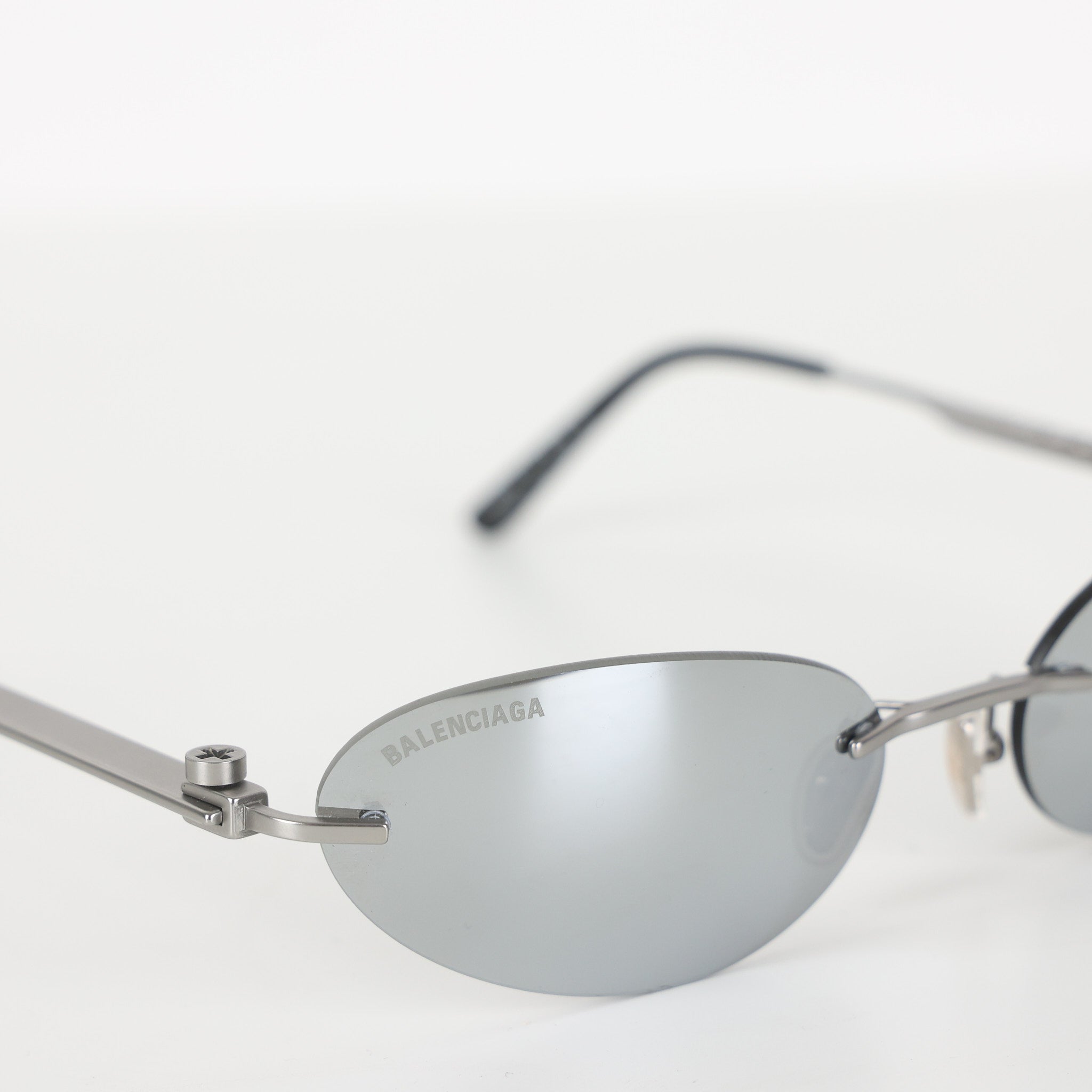Sunglasses, UK Size One Size