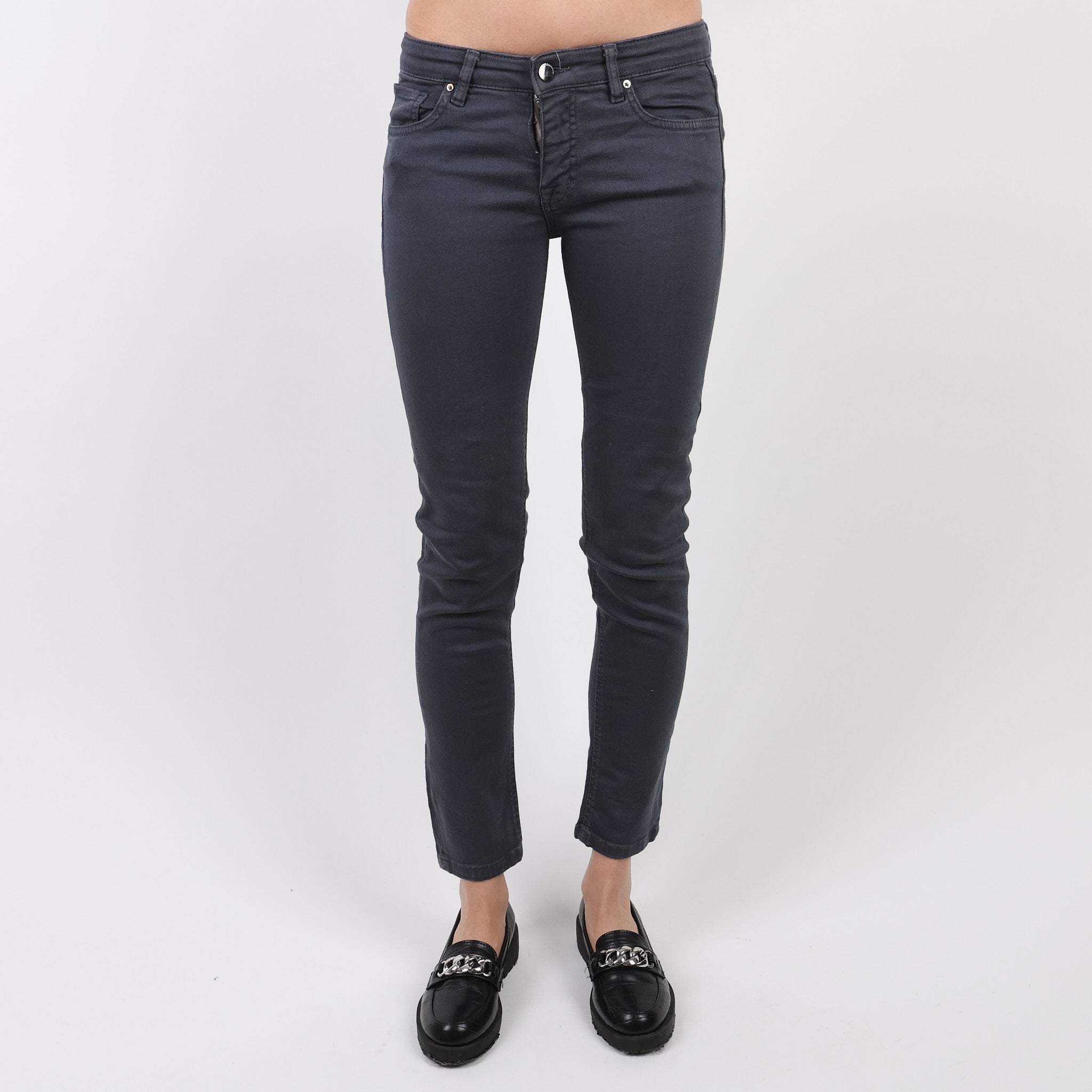 Jeans, UK Waist 28