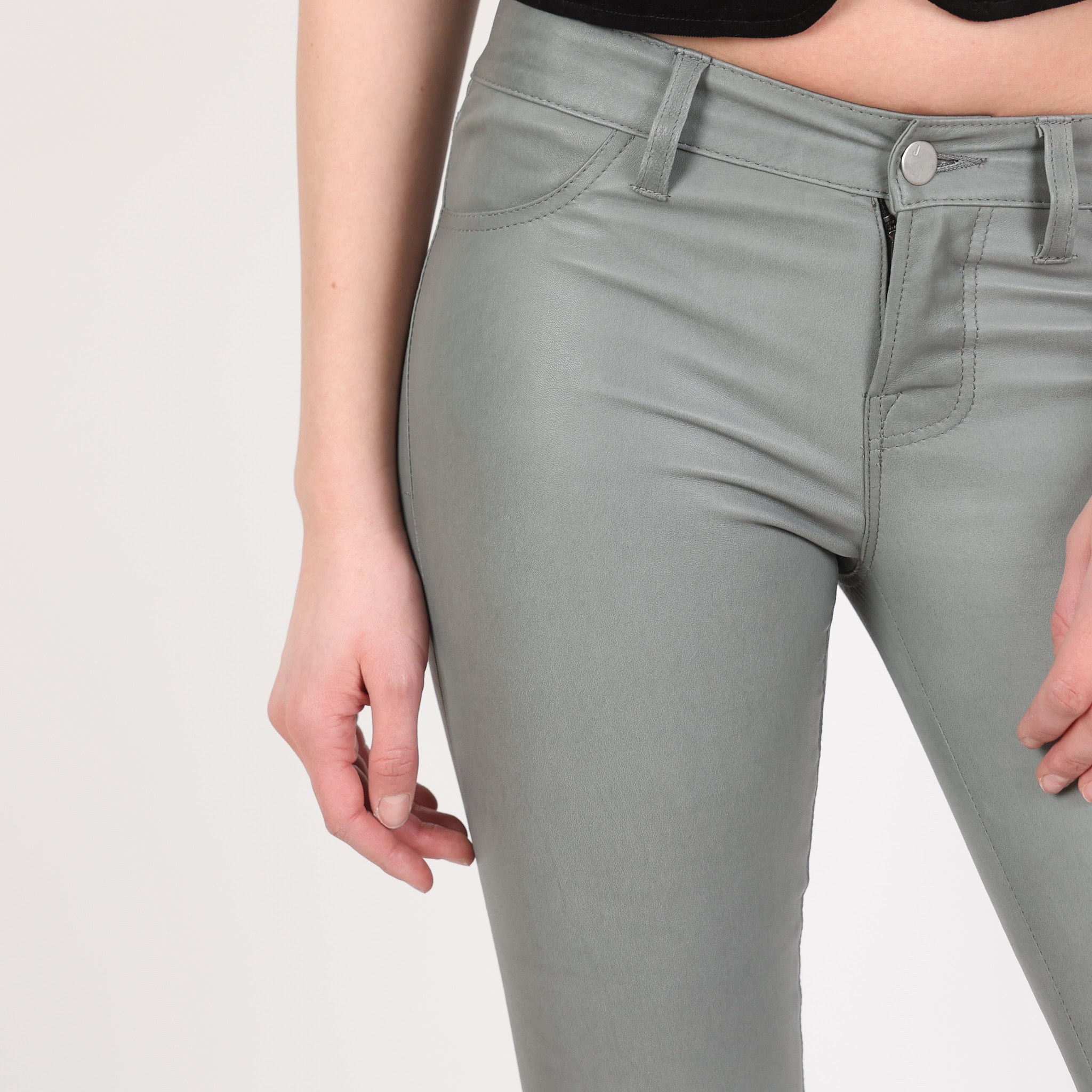 Trousers, Waist 24