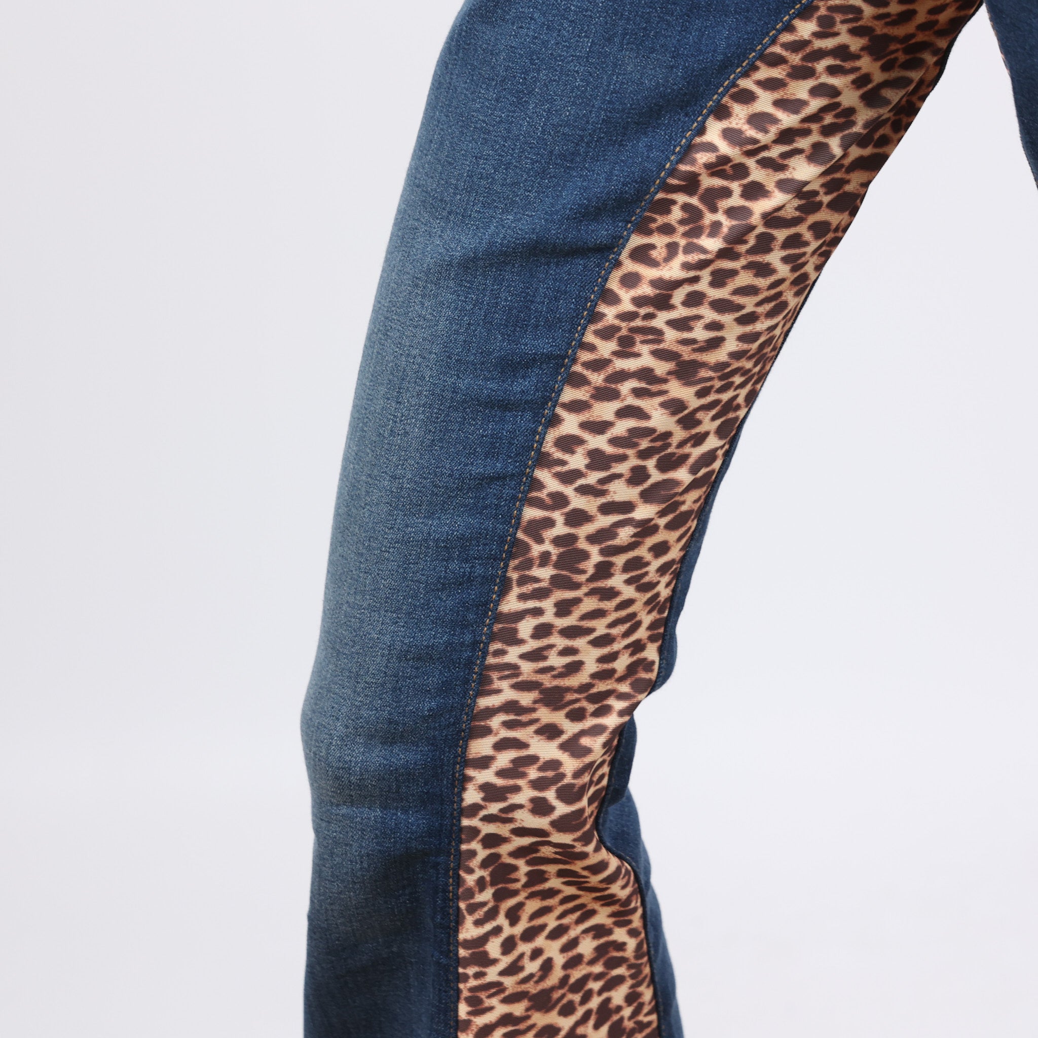 Jeans, Waist 28