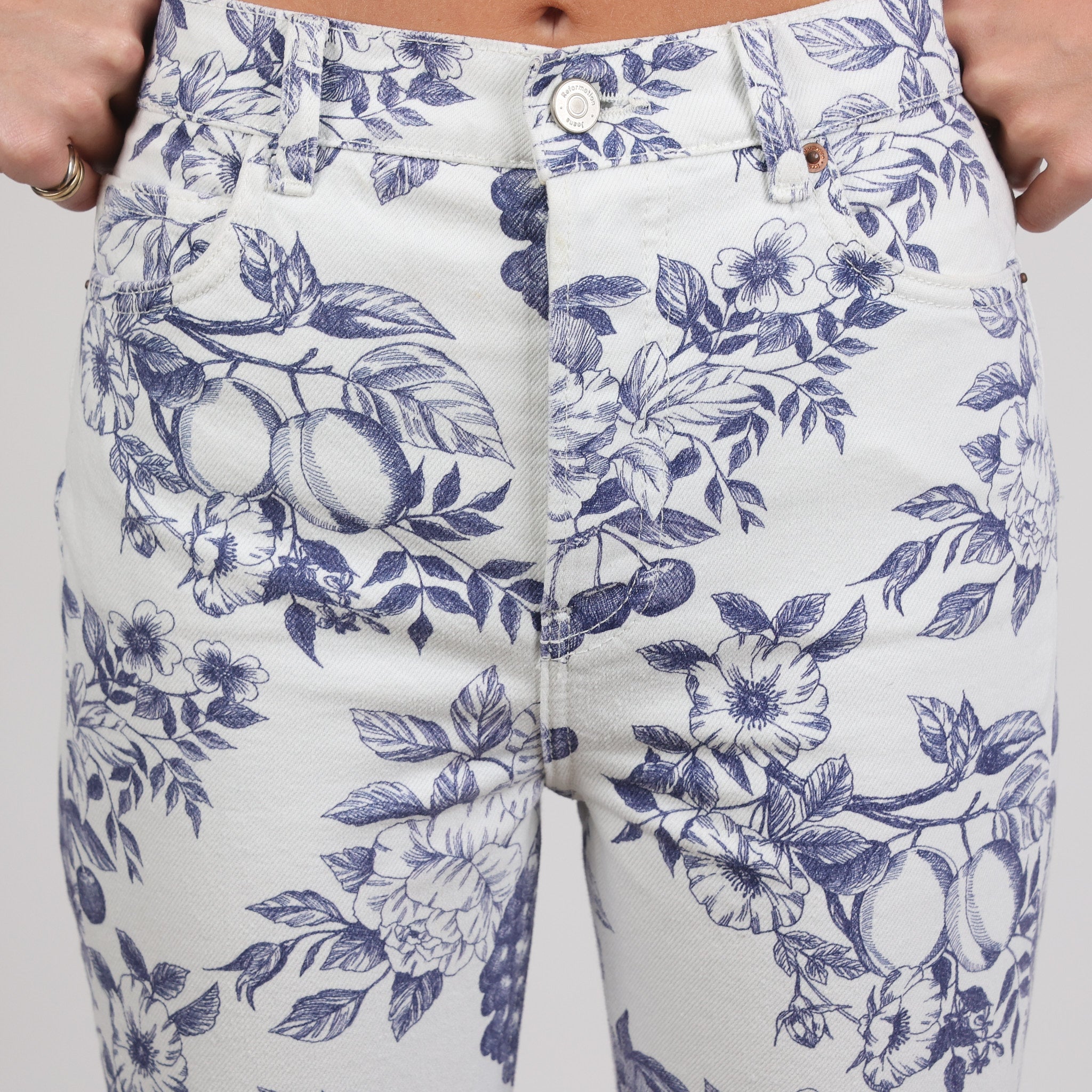 Jeans, Waist 24