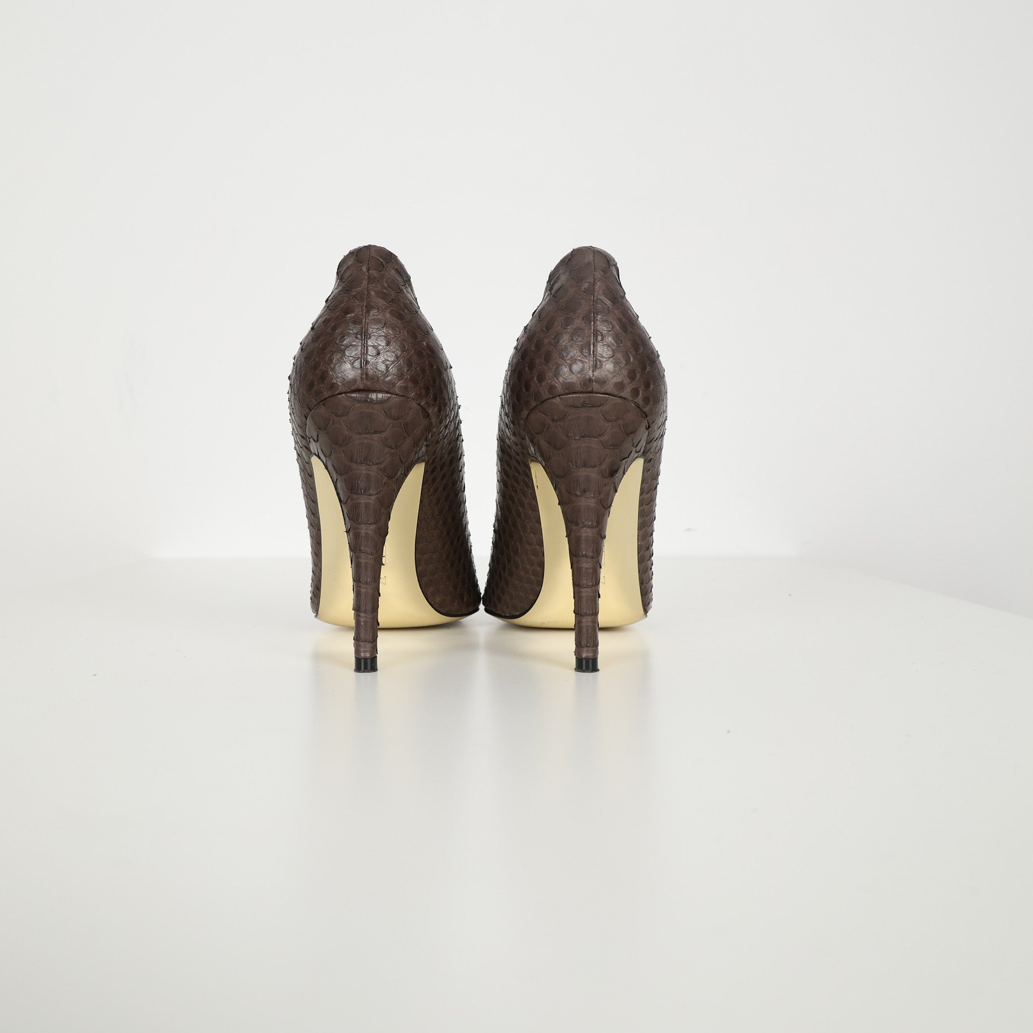 Shoes, UK Size One SizeShoe Size 39