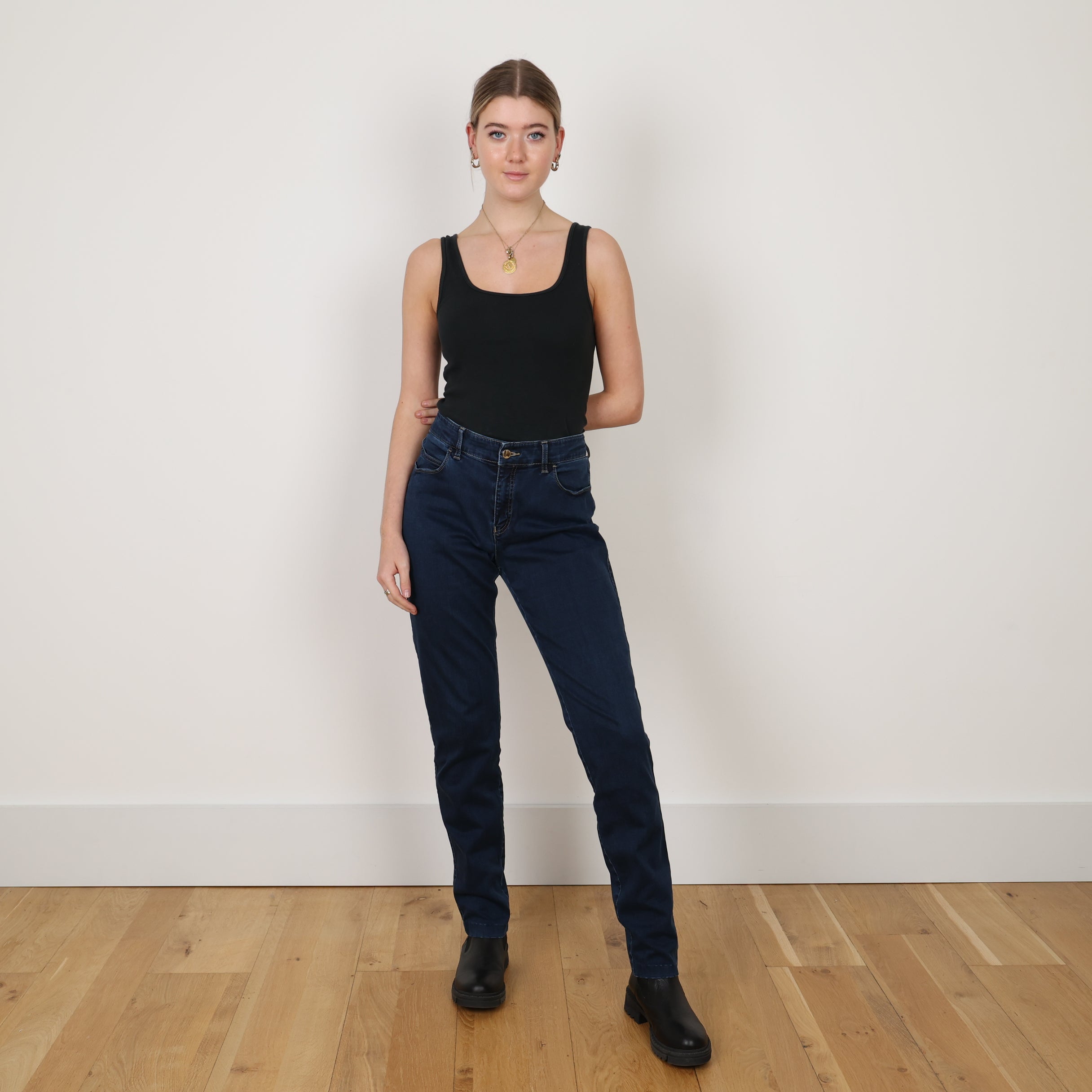 Jeans, Waist 32