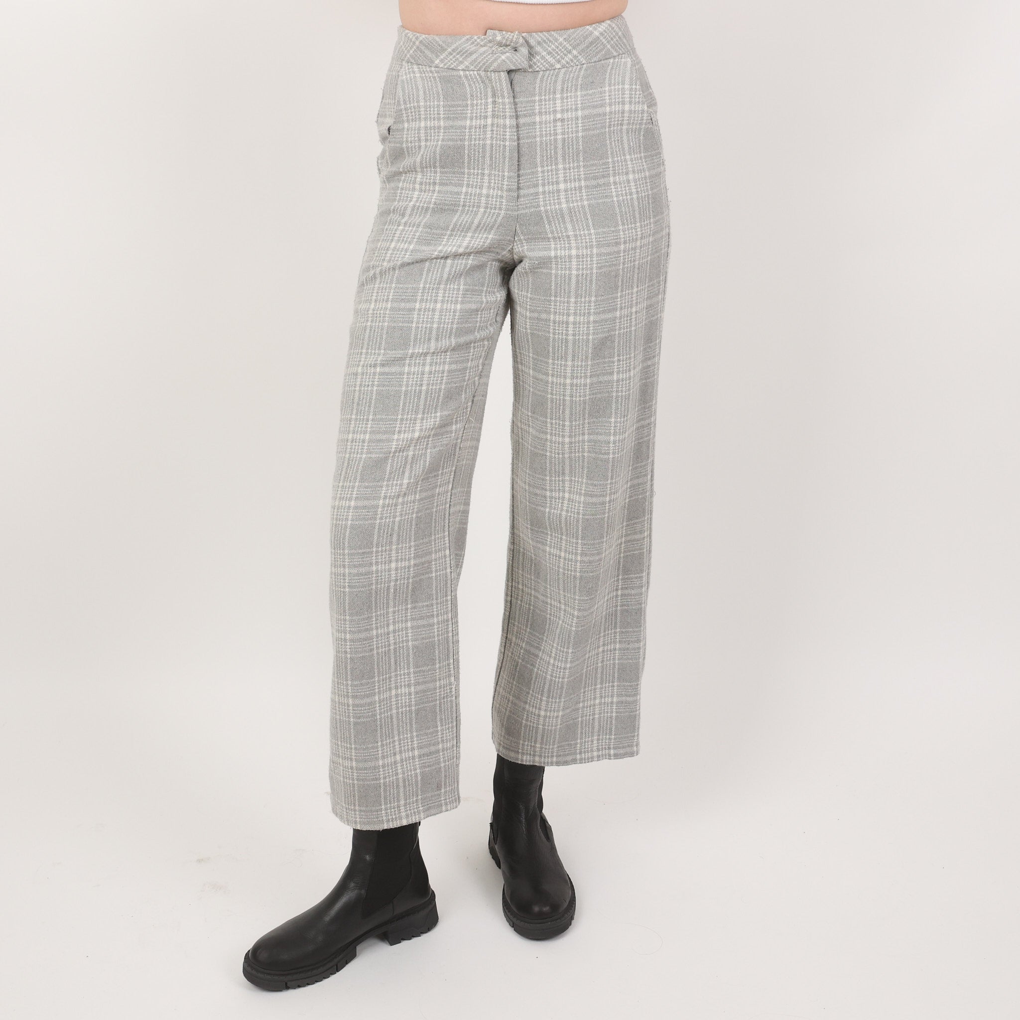 Trousers, UK Size 6